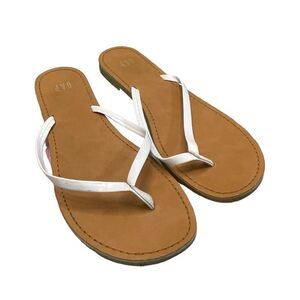 Gap Flip-Flop Sandals White Patent Vegan Leather Slides Slip-On  7